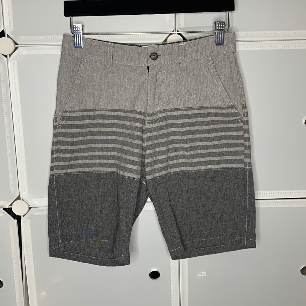 Distortion Boys Gray Striped Shorts Size 14
